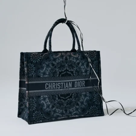 Dior Book Tote | SACLÀB Black Friday