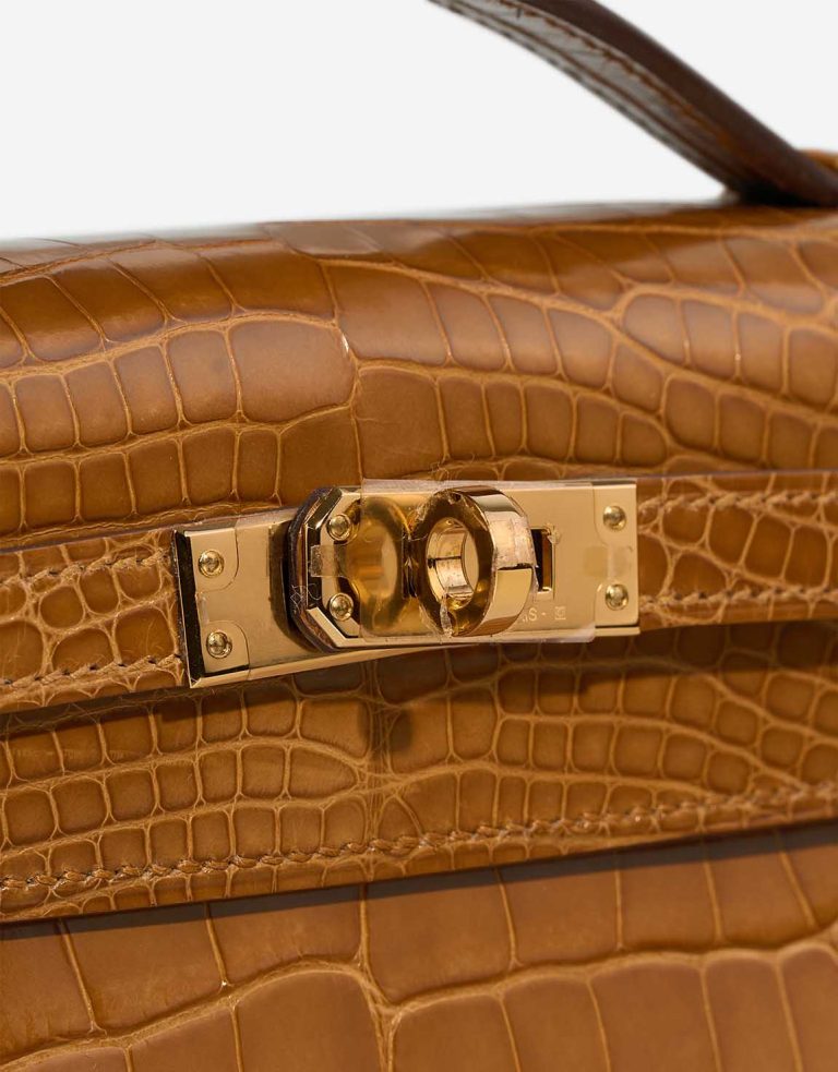 Hermès Kelly Pochette Alligator Mississippi Tabac Camel Schließsystem | Verkaufen Sie Ihre Designertasche