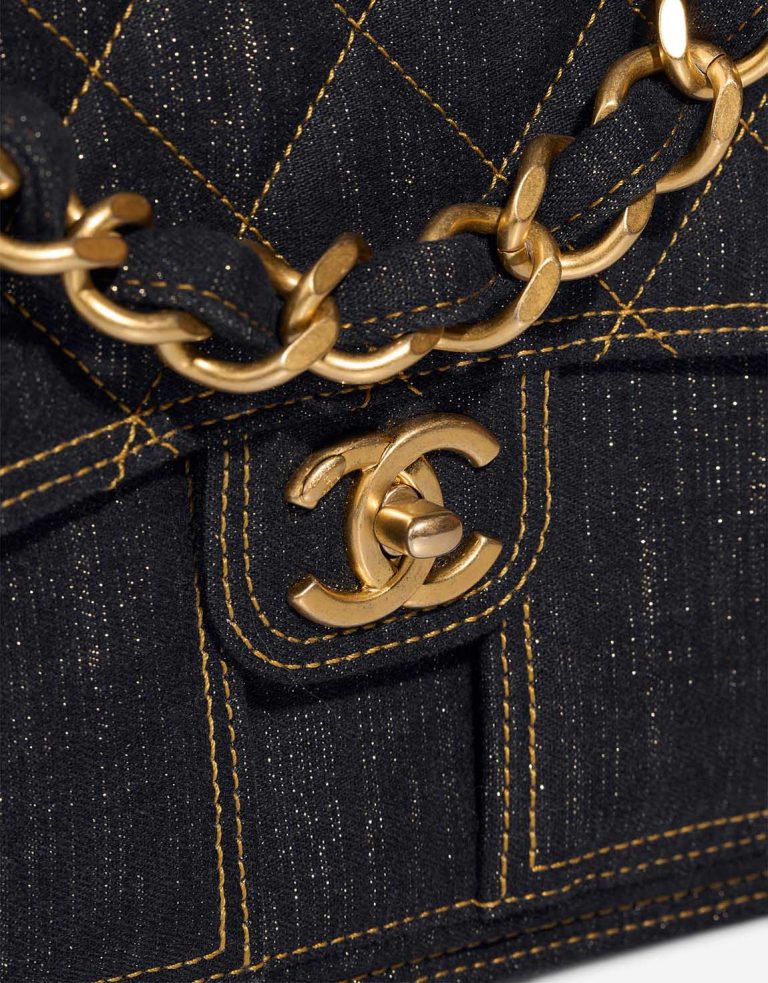 Chanel Timeless Single Flap Medium Denim Dark Blue Closing System | Sell your designer bag