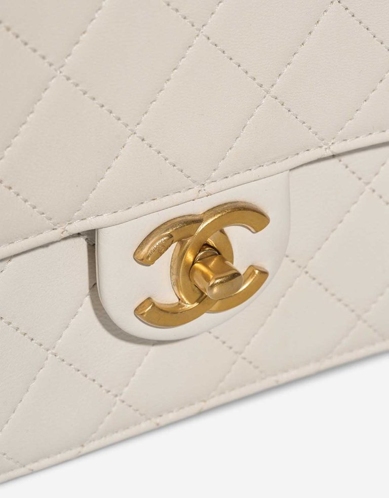 Chanel Flap Bag Small Lamb White / Gold Closing System | Sell your designer bag