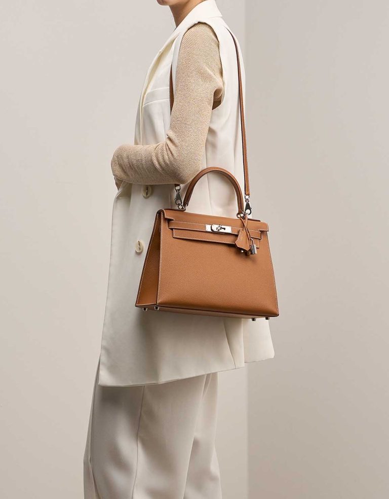 Hermès Kelly 28 Epsom Gold Front | Sell your designer bag