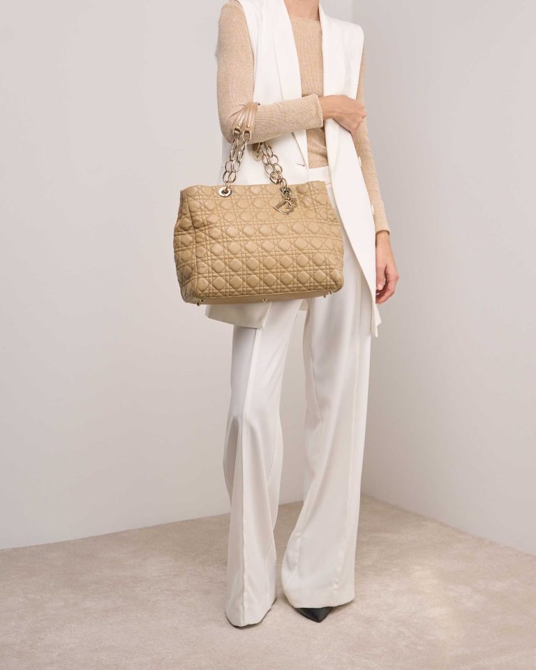 Dior Shopper Medium Lamb Beige Front | Sell your designer bag