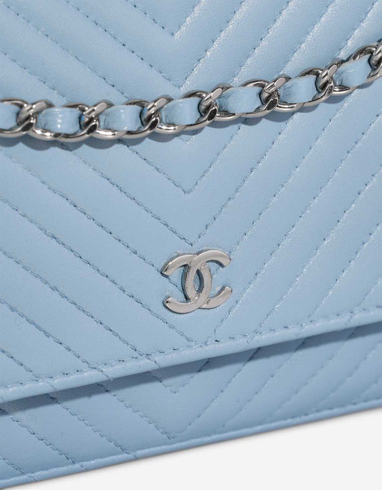 Chanel Timeless Wallet On Chain Lamb Blue Closing System | Sell your designer bag