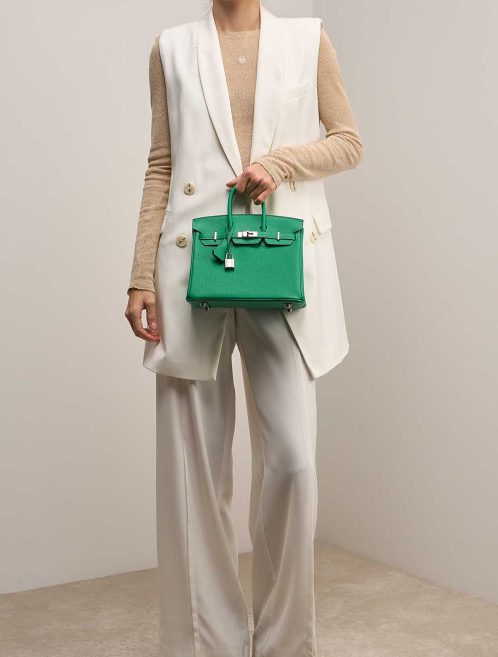 Hermès Birkin 25 Togo Vert Vertigo on Model | Sell your designer bag