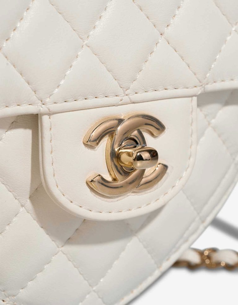 Chanel Timeless Heart Large Lamb White Closing System | Sell your designer bag