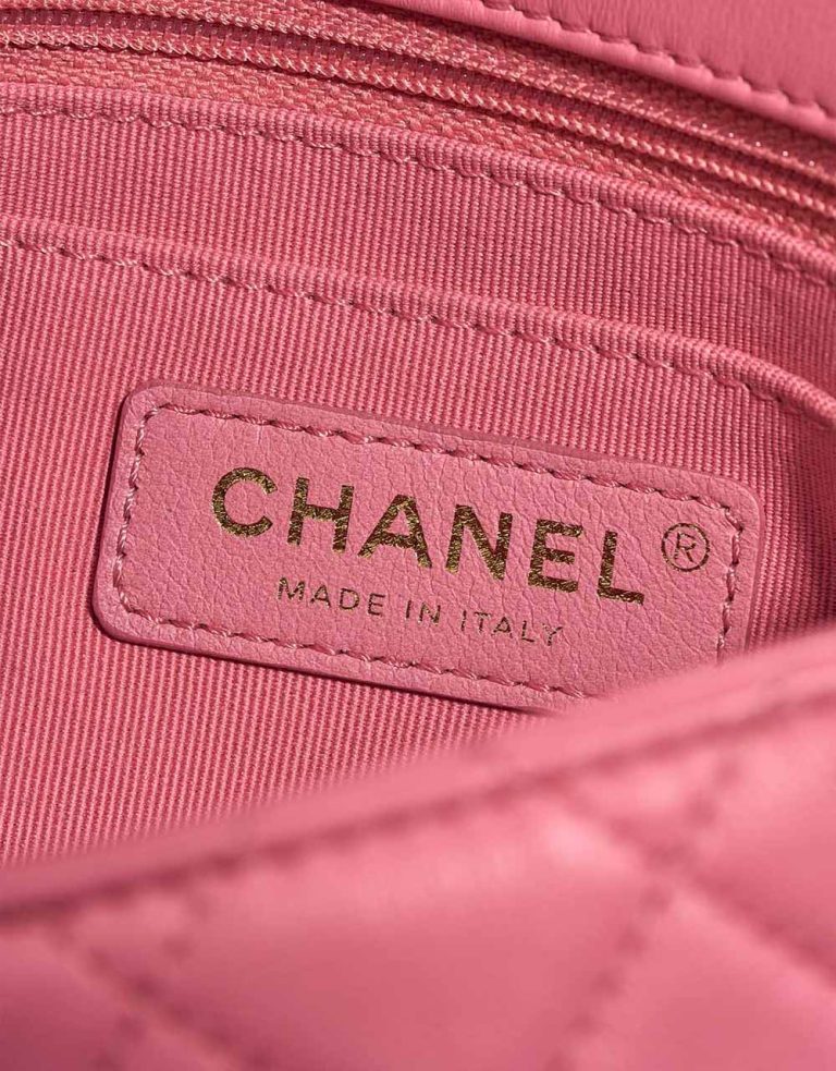 Chanel Timeless Mini Square Pearl Samba Lamb Pink Logo | Vendez votre sac de créateur