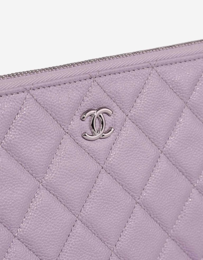 Chanel Clutch Caviar-Leder Violet Closing System | Verkaufen Sie Ihre Designer-Tasche