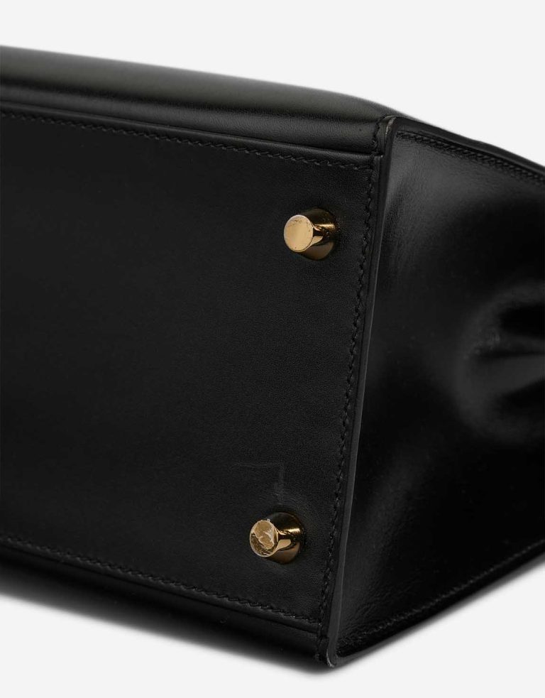 Hermès Kelly 28 Box Calf Black Signs of wear | Sell your designer bag