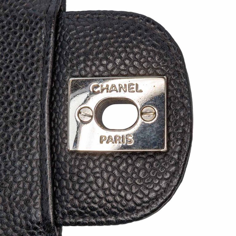 Chanel Timeless Medium Caviar Black Signs of wear | Sell your designer bag