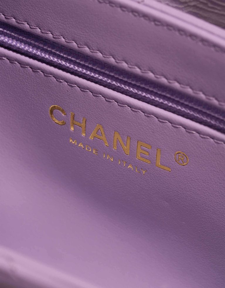 Chanel Kelly Medium Veau Froissé Violet Logo | Vendre votre sac de créateur