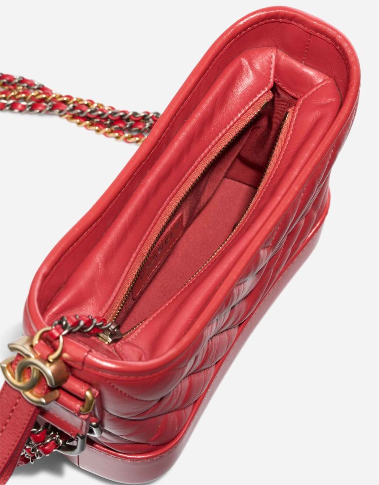 Chanel Gabrielle Small Lamb Red Inside | Vendez votre sac de créateur