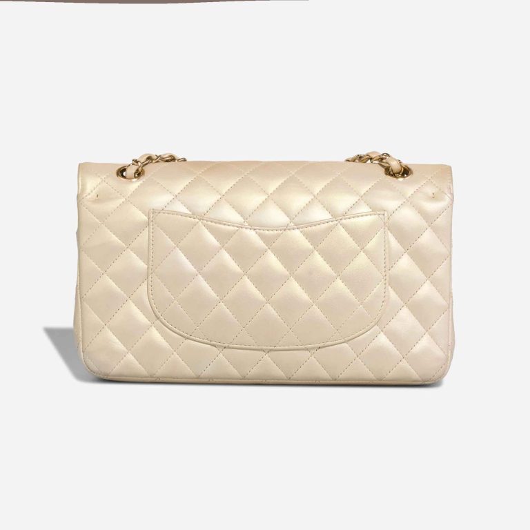 Chanel Timeless Medium Lamb White / Iridescent | Vendez votre sac de créateur