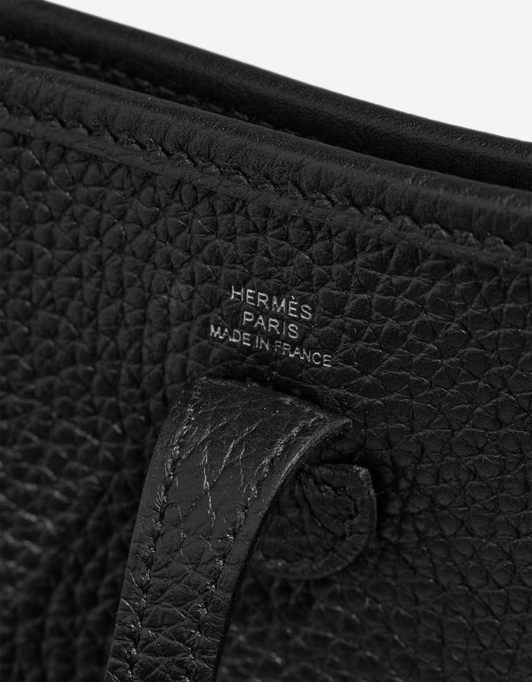 Hermès Evelyne 16 Taurillon Clémence Schwarz Logo | Verkaufen Sie Ihre Designer-Tasche