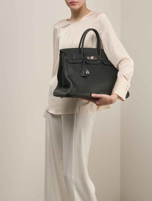 Hermès Birkin 40 Togo Black on Model | Sell your designer bag