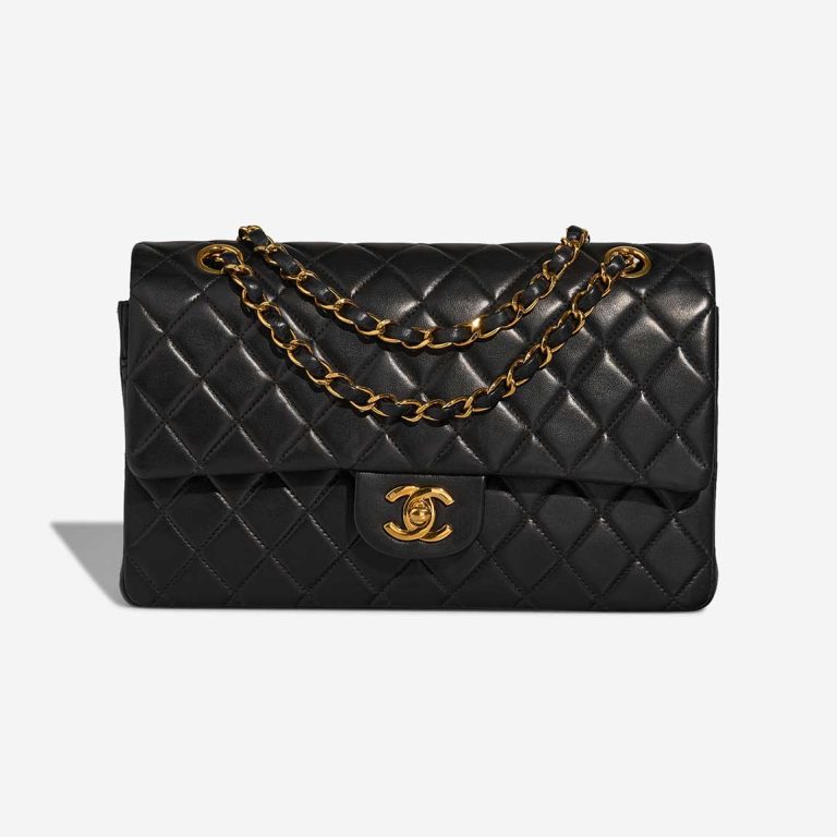 Chanel Timeless Medium Lammleder Schwarz Front | Verkaufen Sie Ihre Designer-Tasche