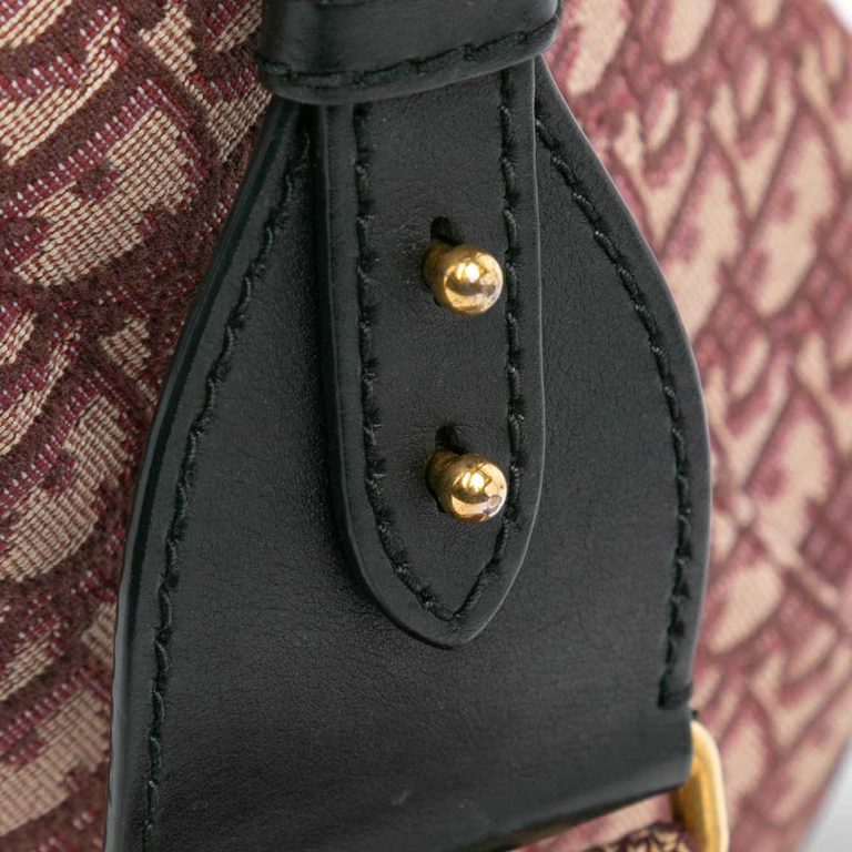 Dior Saddle Medium Oblique Jacquard Rot Abnutzungserscheinungen | Verkaufen Sie Ihre Designertasche