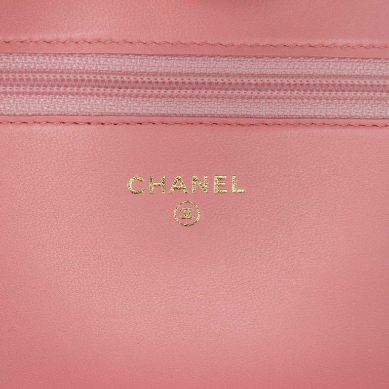 Chanel Boy Wallet On Chain Small Lammleder Pink Logo | Verkaufen Sie Ihre Designer-Tasche