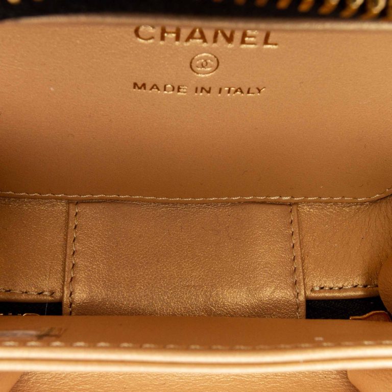 Chanel Vanity Extra Mini Lamb / Metal Black / Gold Inside | Sell your designer bag