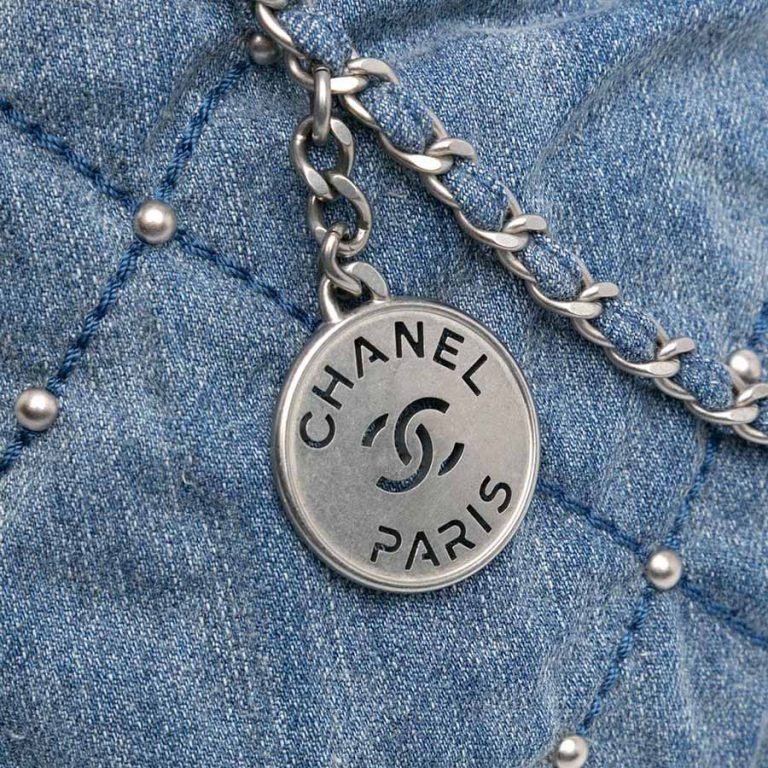 Chanel 22 Mini Denim Blue Signs of wear | Sell your designer bag