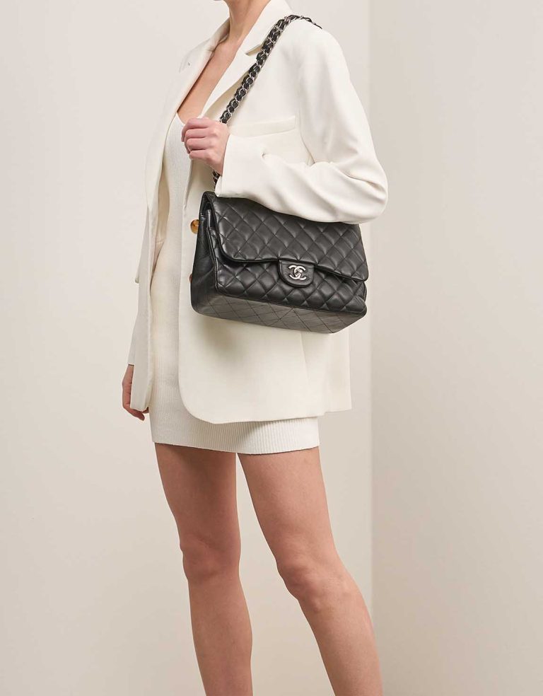 Chanel Timeless Jumbo Lamb Black Front | Sell your designer bag