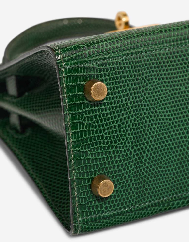 Hermès Kelly Mini Niloticus Lizard Vert Émeraude Signs of wear | Sell your designer bag