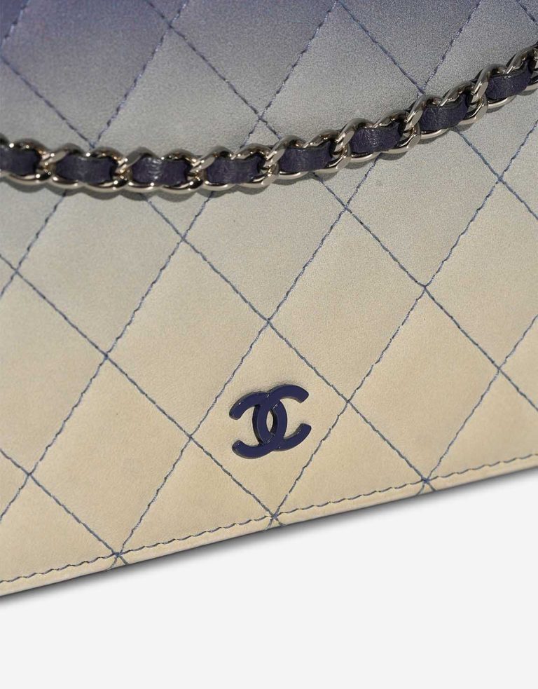 Chanel Wallet On Chain Lamb Ombré / Blue Closing System | Sell your designer bag