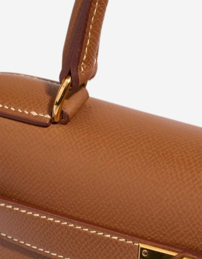 Hermès Kelly 28 Courchevel Gold Signs of wear | Sell your designer bag