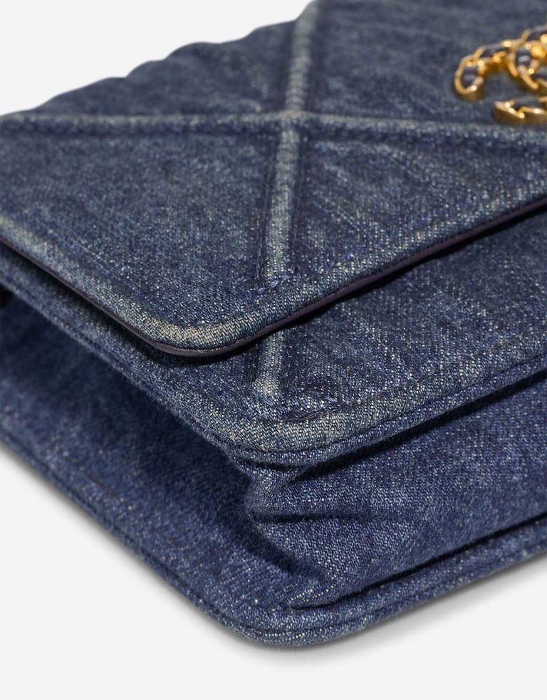 Chanel 19 Wallet On Chain Denim Dark Blue Signs of wear | Sell your designer bag